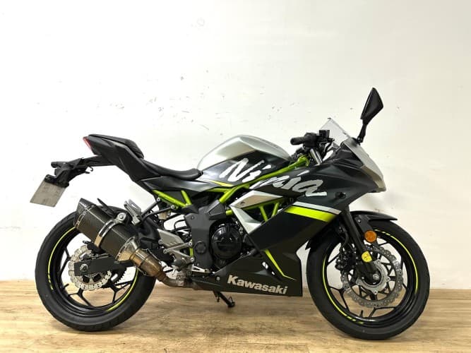 KAWASAKI NINJA 125 2022 de segunda mano