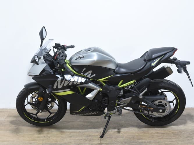 KAWASAKI NINJA 125 2022 de segunda mano