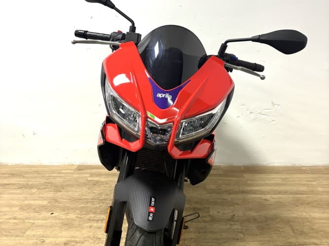 APRILIA TUONO 125 2024 de segunda mano