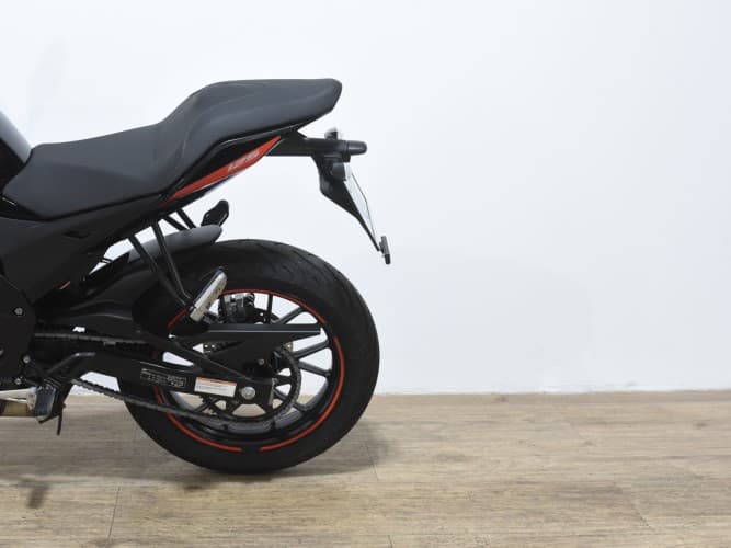 APRILIA TUONO 125 2024 de segunda mano