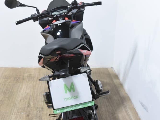 APRILIA TUONO 125 2024 de segunda mano