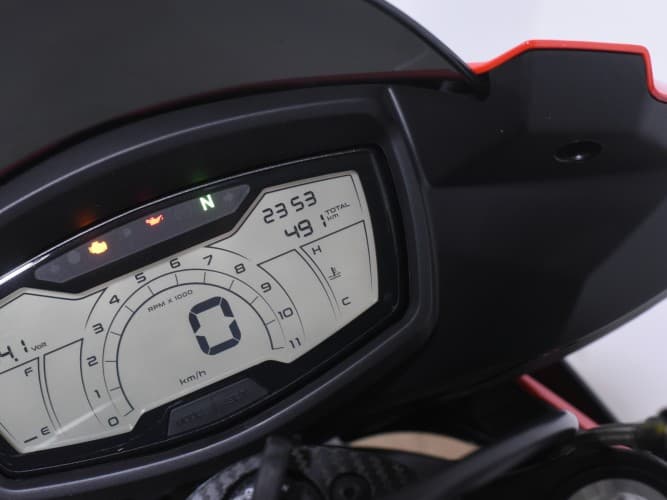 APRILIA TUONO 125 2024 de segunda mano