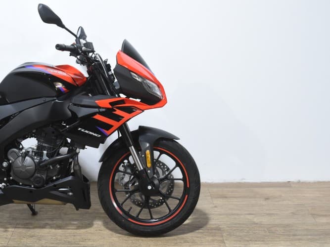 APRILIA TUONO 125 2024 de segunda mano