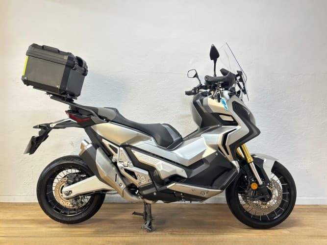 HONDA X-ADV 750 (A) 2018 de segunda mano