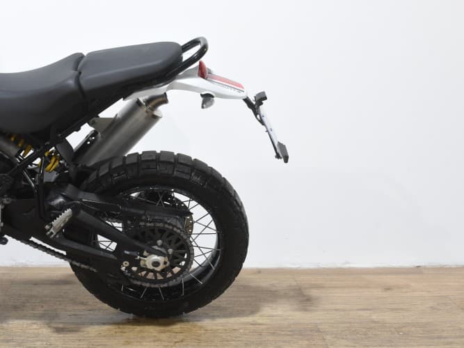 DUCATI DESERT X 2022 de segunda mano