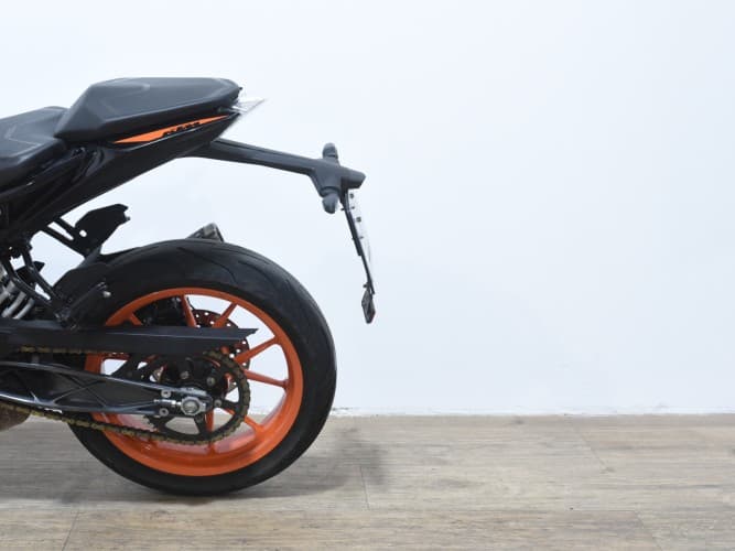 KTM DUKE 390 2021 de segunda mano