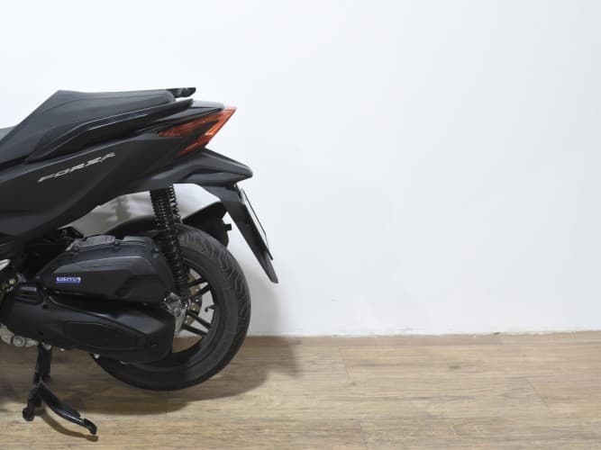 HONDA FORZA 125 2023 de segunda mano