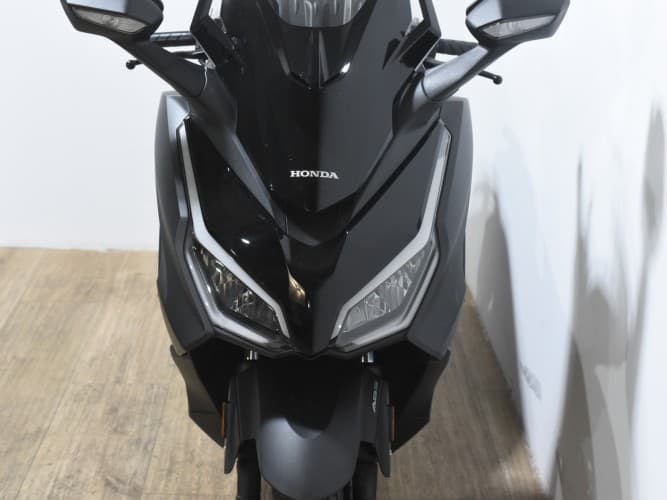 HONDA FORZA 125 2023 de segunda mano