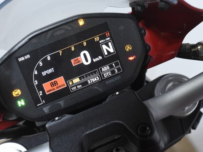 DUCATI MONSTER 821 (A) 2021 de segunda mano