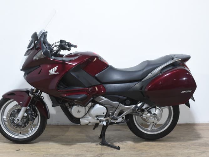 Comprar HONDA NT 700 V DEAUVILLE (A) 2010 de segunda mano HONDA NT 700 V DEAUVILLE (A) 2010 de segunda mano