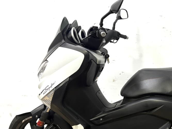 YAMAHA XMAX 250 2013 de segunda mano