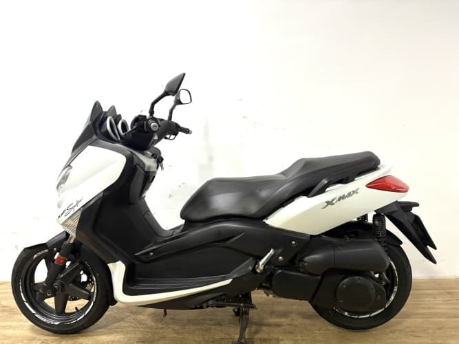 YAMAHA XMAX 250 2013 de segunda mano