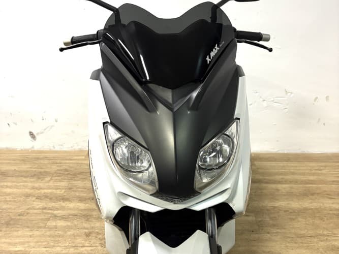 YAMAHA XMAX 250 2013 de segunda mano