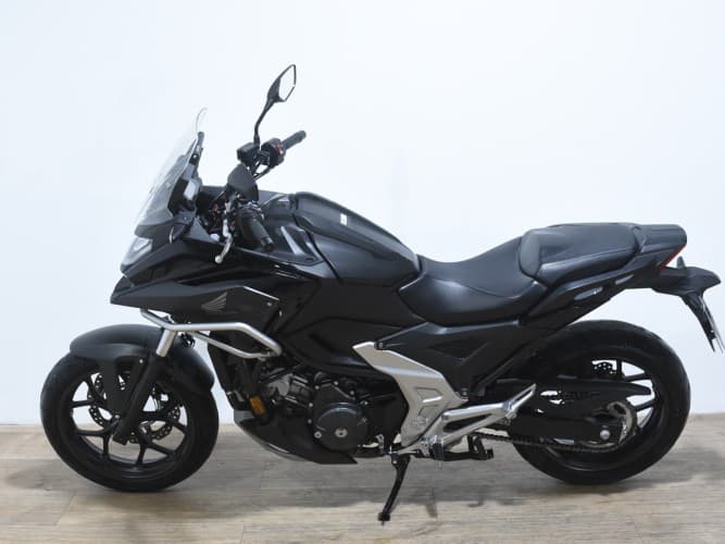 Comprar HONDA NC 750 X (A) 2023 de segunda mano HONDA NC 750 X (A) 2023 de segunda mano