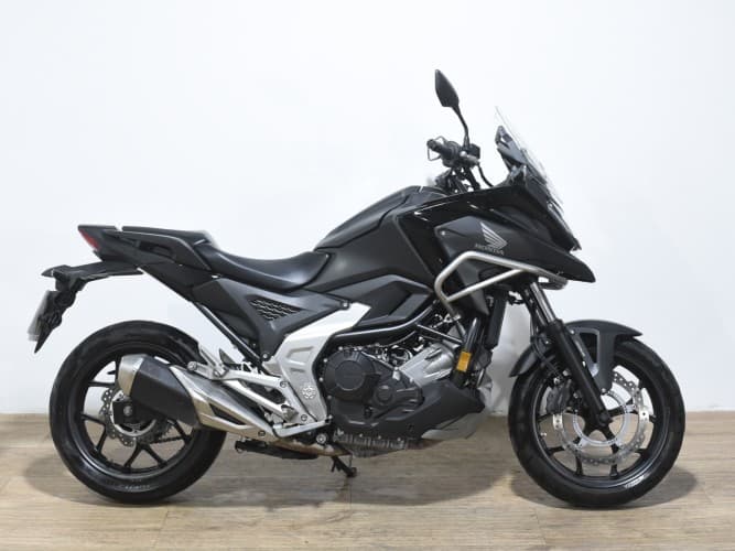Comprar HONDA NC 750 X (A) 2023 de segunda mano HONDA NC 750 X (A) 2023 de segunda mano