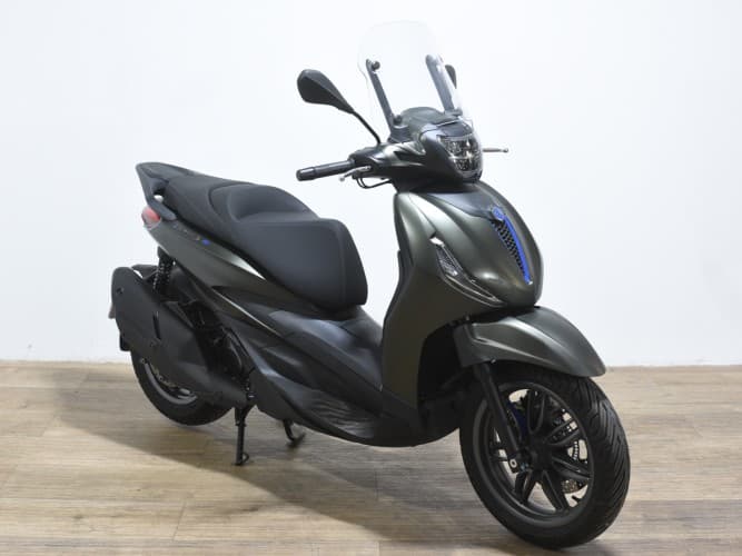 PIAGGIO BEVERLY 400 HPE 2025 de segunda mano