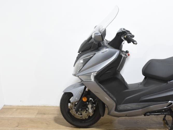 SYM JOYMAX 300I GTS 2017 de segunda mano