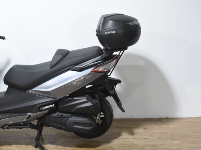 SYM JOYMAX 300I GTS 2017 de segunda mano