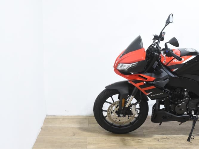 Comprar APRILIA TUONO 125 2024 de segunda mano APRILIA TUONO 125 2024 de segunda mano