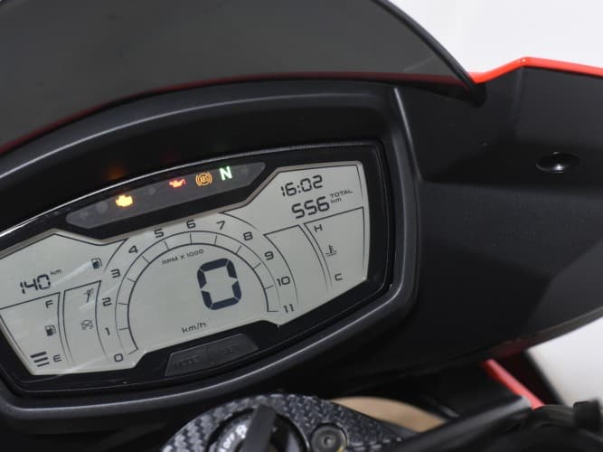 Comprar APRILIA TUONO 125 2024 de segunda mano APRILIA TUONO 125 2024 de segunda mano