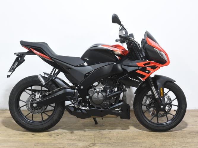 Comprar APRILIA TUONO 125 2024 de segunda mano APRILIA TUONO 125 2024 de segunda mano
