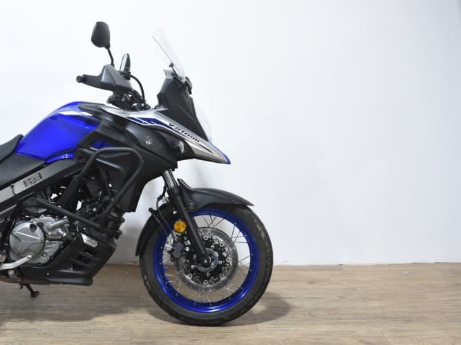SUZUKI V STROM 650 XT(A)(TOP CASE) 2023 de segunda mano
