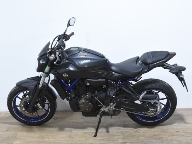 YAMAHA MT-07 (A2) 2014 de segunda mano