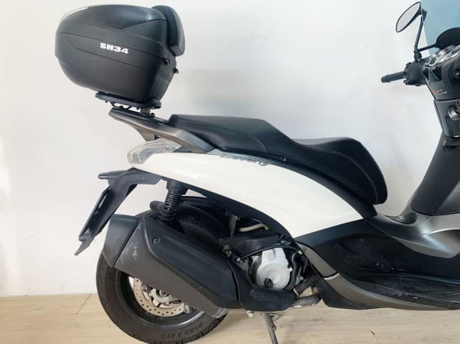 Comprar PIAGGIO BEVERLY 300 2017 de segunda mano PIAGGIO BEVERLY 300 2017 de segunda mano