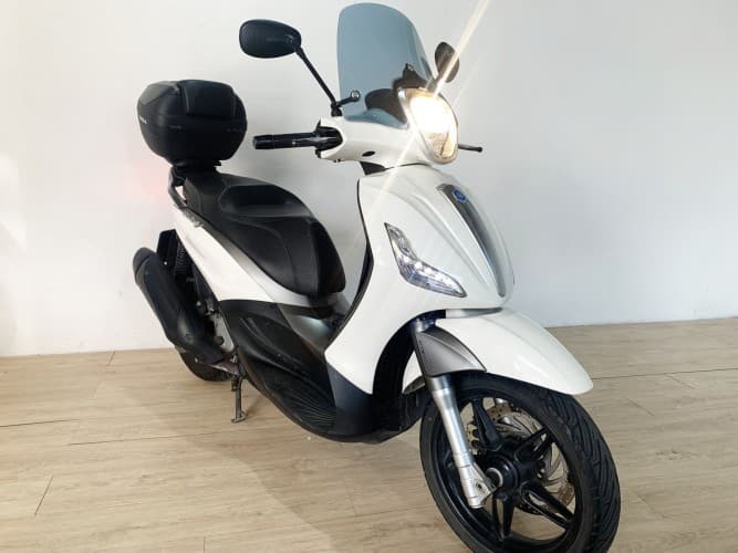Comprar PIAGGIO BEVERLY 300 2017 de segunda mano PIAGGIO BEVERLY 300 2017 de segunda mano