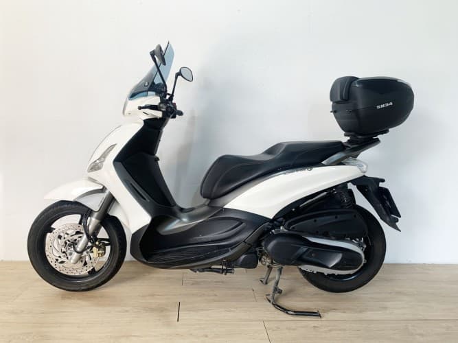 Comprar PIAGGIO BEVERLY 300 2017 de segunda mano PIAGGIO BEVERLY 300 2017 de segunda mano