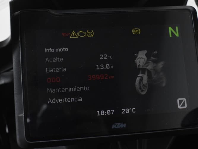 KTM 1290 SUPER ADVENTURE S (TOP CASE) 2023 de segunda mano