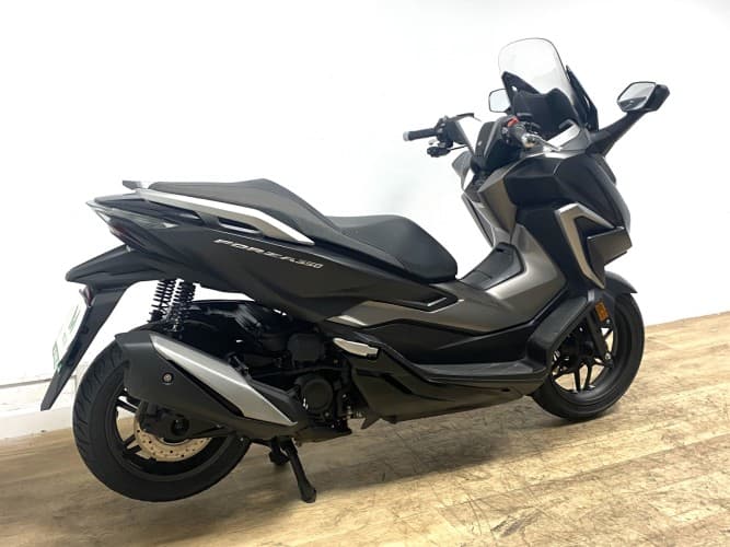 Comprar HONDA FORZA 350 2021 de segunda mano HONDA FORZA 350 2021 de segunda mano