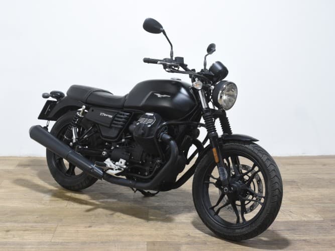 MOTO GUZZI V7 III STONE 2021 de segunda mano
