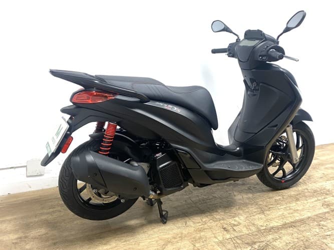 Comprar PIAGGIO MEDLEY 125 2024 de segunda mano PIAGGIO MEDLEY 125 2024 de segunda mano