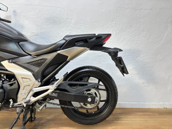 Comprar HONDA NC 750 X (A) 2021 de segunda mano HONDA NC 750 X (A) 2021 de segunda mano