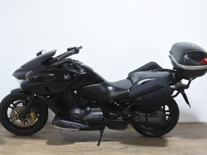HONDA DN 01 (TOP CASE) 2010 de segunda mano