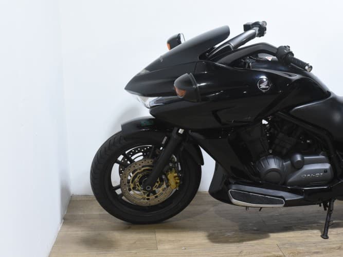 HONDA DN 01 (TOP CASE) 2010 de segunda mano