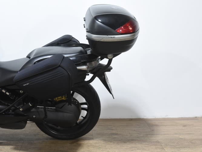 HONDA DN 01 (TOP CASE) 2010 de segunda mano