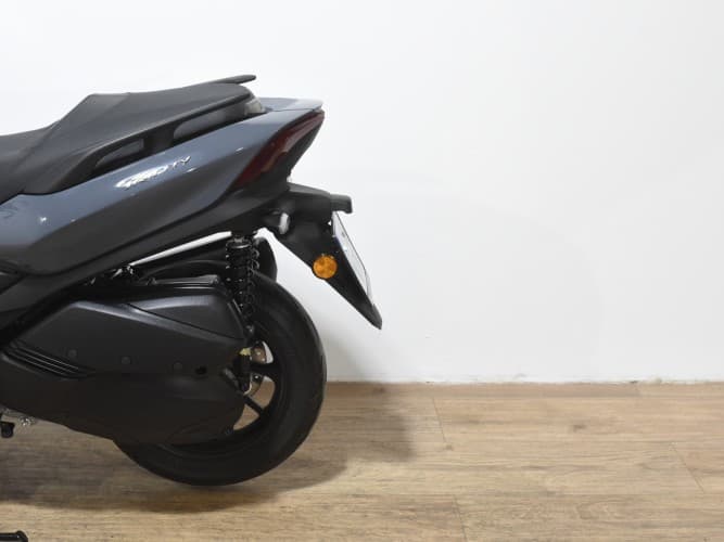 YAMAHA TRICITY 300 2024 de segunda mano