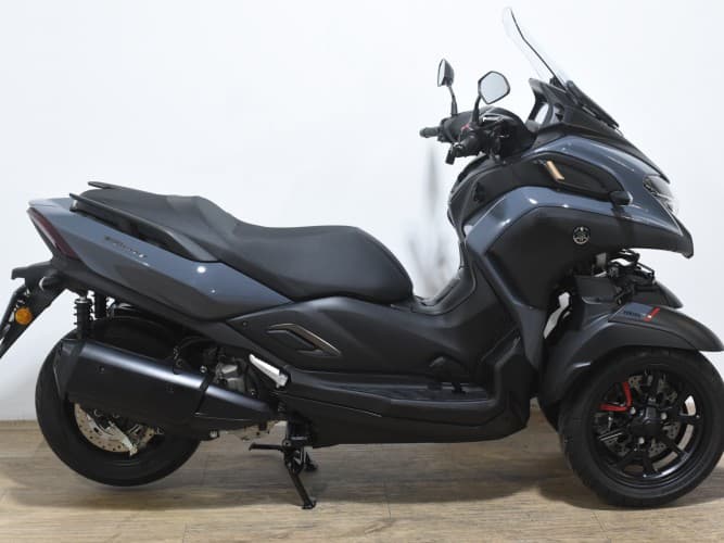 YAMAHA TRICITY 300 2024 de segunda mano