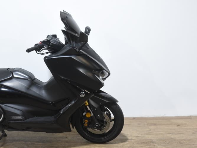 Comprar YAMAHA TMAX 560 TECH MAX 2020 de segunda mano YAMAHA TMAX 560 TECH MAX 2020 de segunda mano