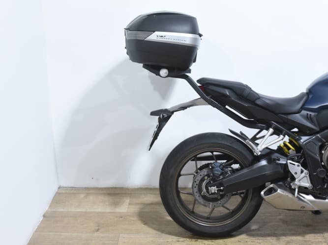 Comprar HONDA CB 650 R (A) (TOP CASE) 2021 de segunda mano HONDA CB 650 R (A) (TOP CASE) 2021 de segunda mano