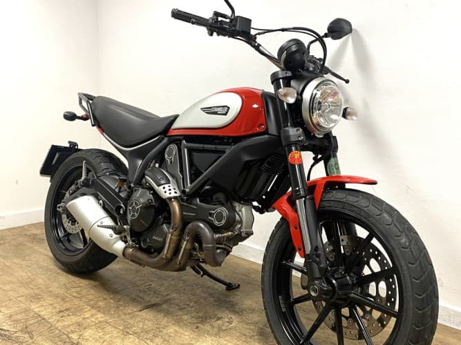 DUCATI SCRAMBLER CLASSIC (A) 2016 de segunda mano