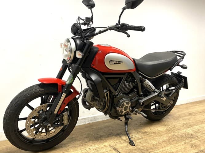 DUCATI SCRAMBLER CLASSIC (A) 2016 de segunda mano