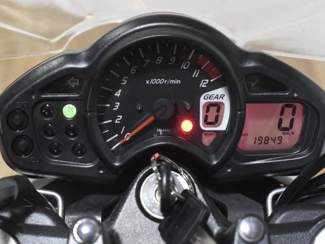 Comprar SUZUKI GLADIUS 650 (A) 2009 de segunda mano SUZUKI GLADIUS 650 (A) 2009 de segunda mano