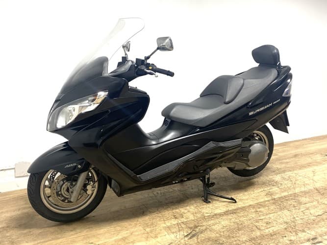 Comprar SUZUKI BURGMAN 400 2010 de segunda mano SUZUKI BURGMAN 400 2010 de segunda mano