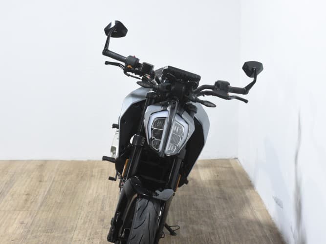 Comprar KTM DUKE 125 2025 de segunda mano KTM DUKE 125 2025 de segunda mano