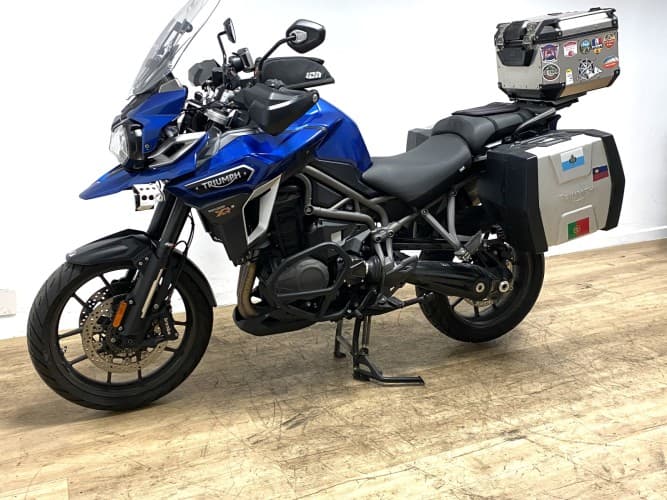 TRIUMPH TIGER 1200 EXPLORER XRX (3 MALETAS) 2017 de segunda mano