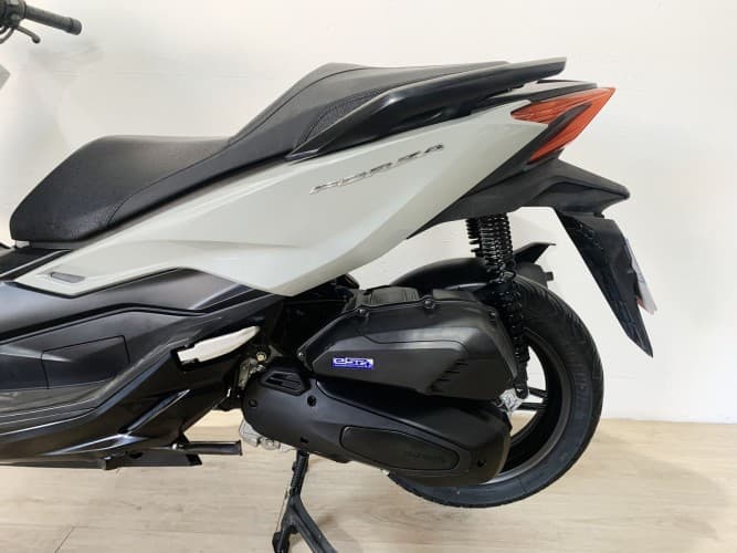 HONDA FORZA 125 2023 de segunda mano