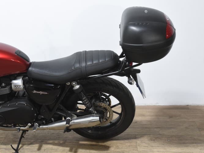 Comprar TRIUMPH STREET TWIN (TOP CASE) 2018 de segunda mano TRIUMPH STREET TWIN (TOP CASE) 2018 de segunda mano